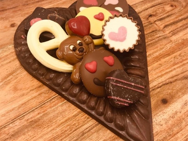 Chocoladeplak hart gevuld groot